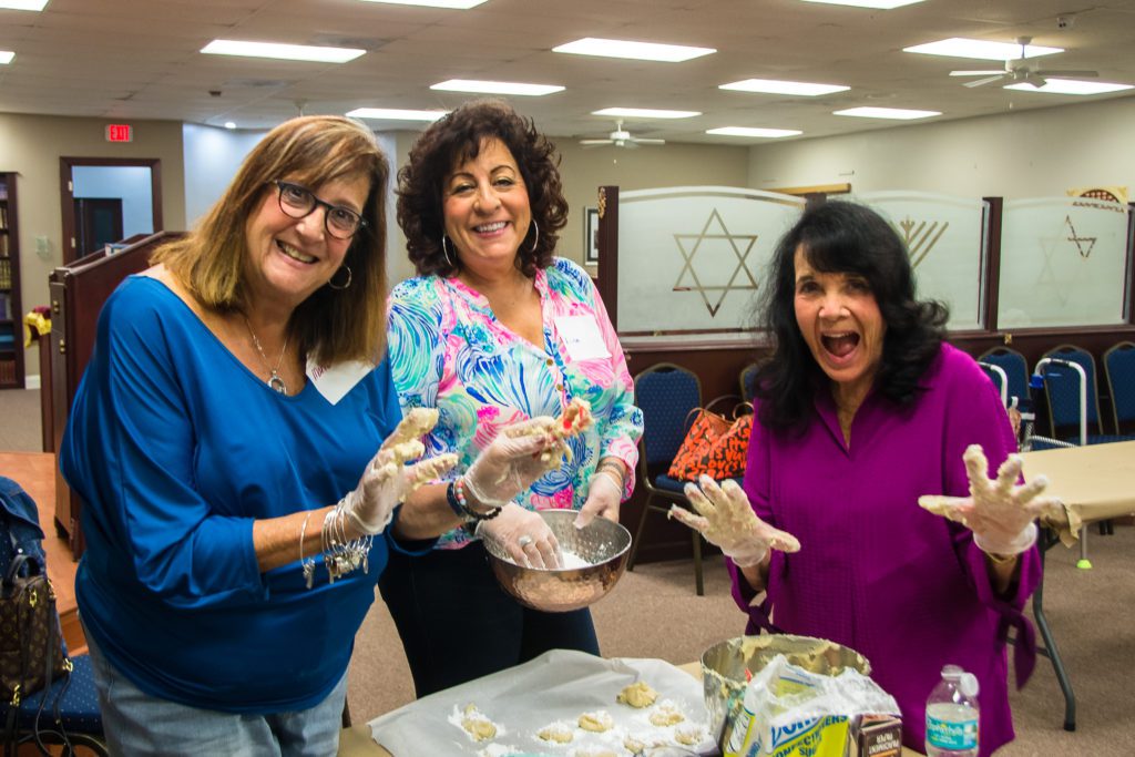 Chabad Jewish Center Kicks Off Womens Culinary Club On October 7