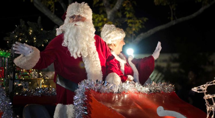 Santa Claus is Coming to Town via The Coral Springs-Parkland Fire Department