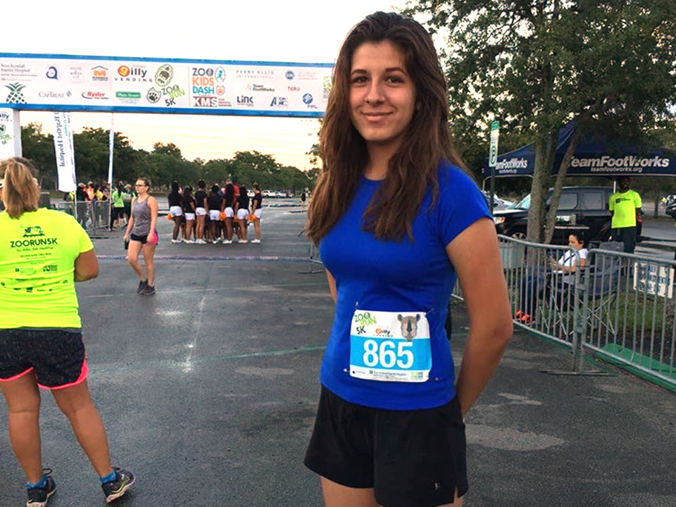 Stephanie Sheltra running in the Zoo Miami 5K