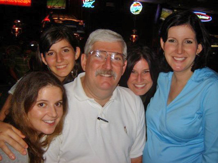 Robert "Bob" Levinson and his daughters. Courtesy family.