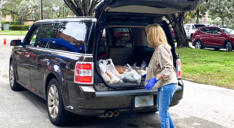 First Church Coral Springs Holds Food Distribution
