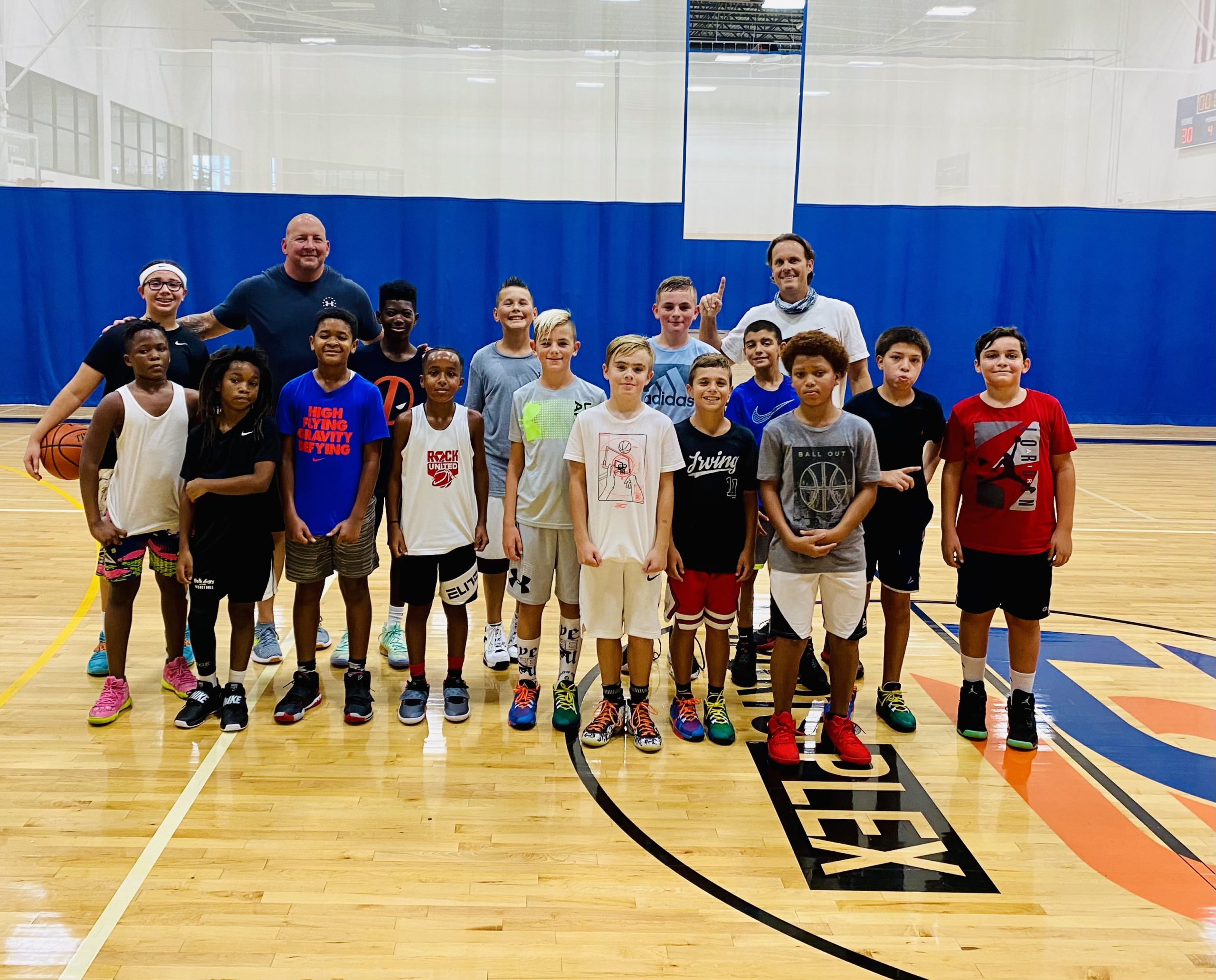 Coral Springs Charter Coach Helps Basketball Enthusiasts with 'Controlled Kaos Training'