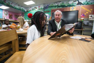 United Way of Broward County Hoping to Train 300 Volunteers for ‘ReadingPals’ Literacy Program