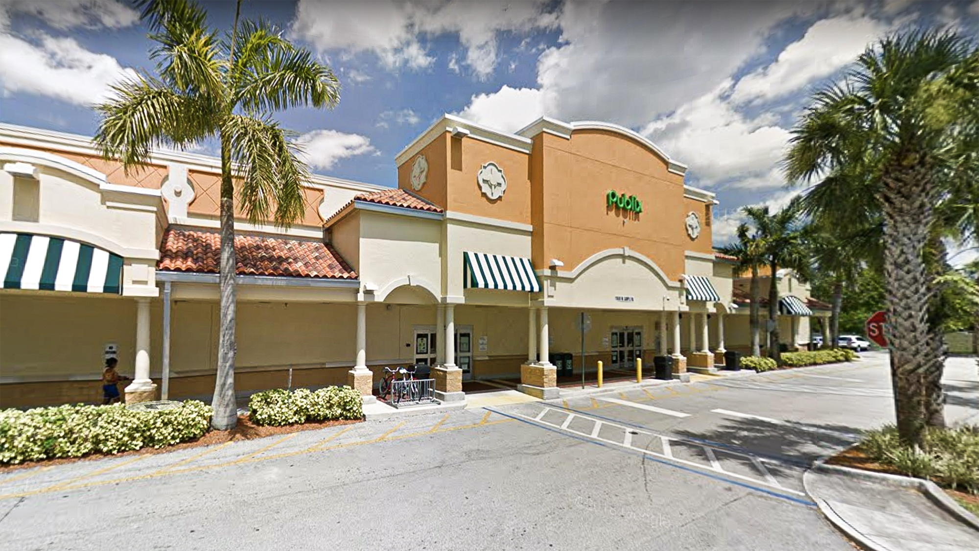 Armed Robbery at Publix in Coral Springs