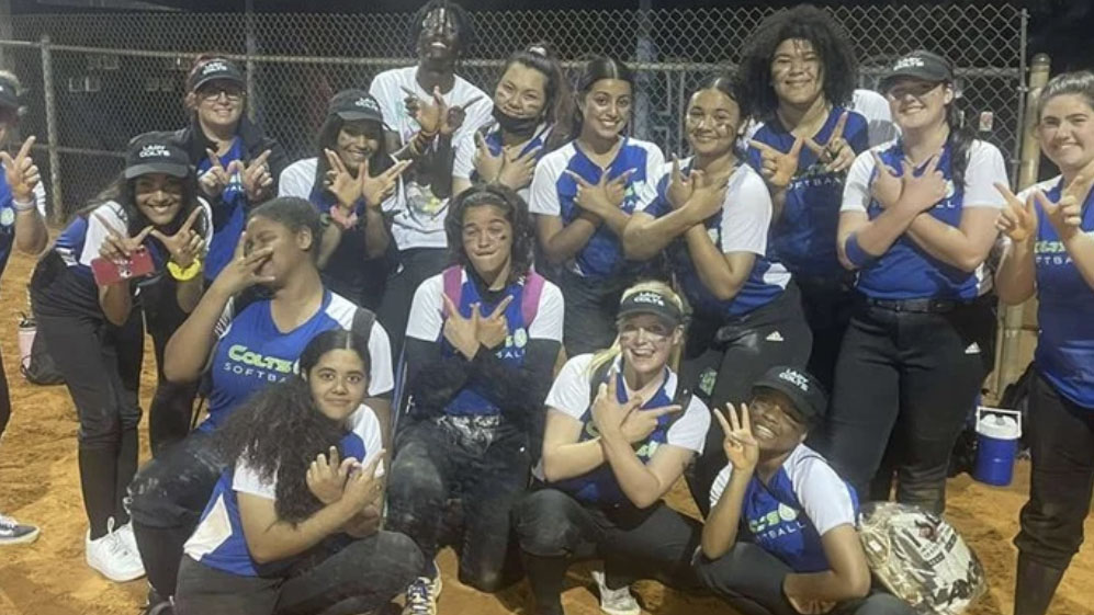 Coral Springs High School Softball Team Scores Most Runs in 3 Years For 1st Win of 2022