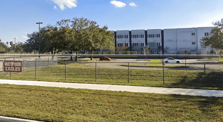 Broward County Public Schools Plans Respectful Retrieval of Items Left Behind in Marjory Stoneman Douglas High School’s 1200 Building Broward County Public Schools Plans Respectful Retrieval of Items Left Behind in Marjory Stoneman Douglas High School’s 1200 Building