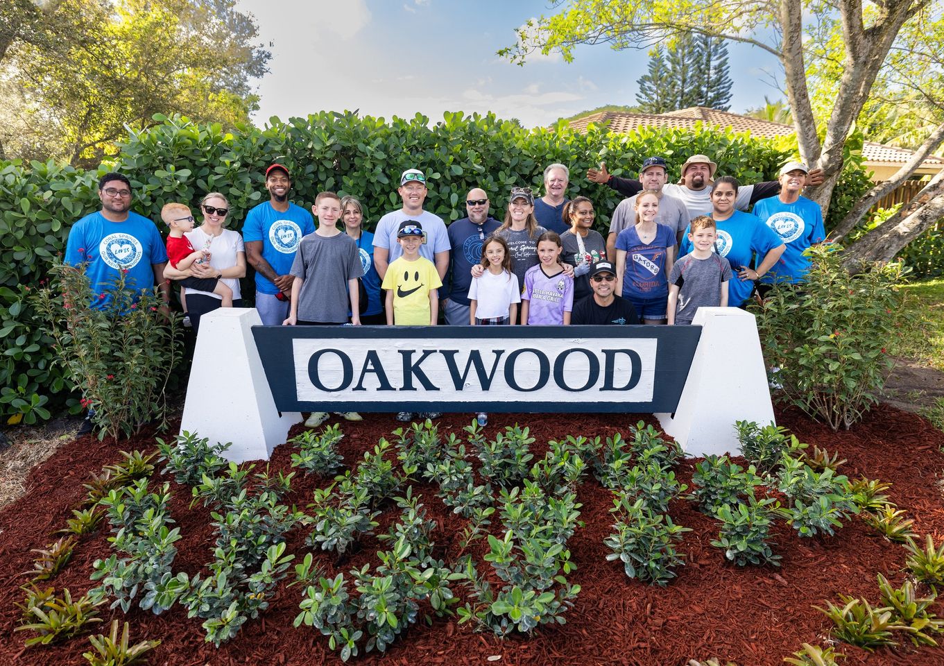 Oakwood Residents Unite to Spruce Up Neighborhood Entrance