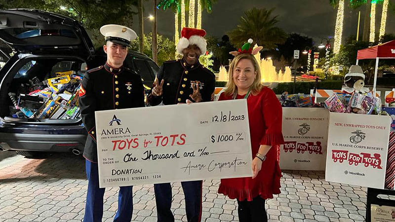 Big Bus Toy Express and Local 10 Collect 11,000 Gifts and $32,000 for Toys for Tots