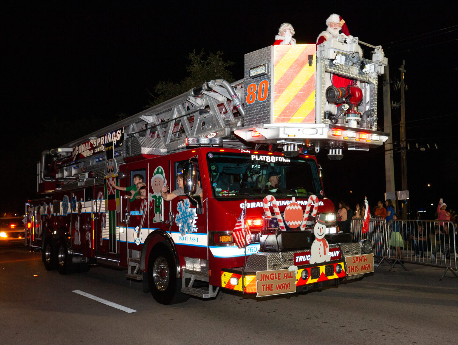 Coral Springs Ushers in Holiday Season with Market and Parade