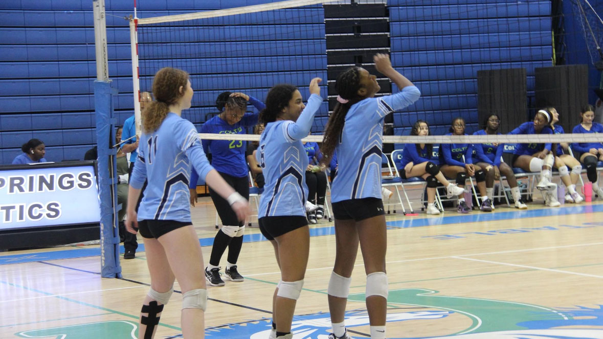 Coral Springs Football and Volleyball Teams Begin 2024 Season