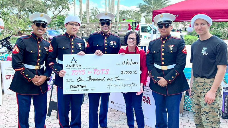 Local 10’s Big Bus Toy Express Makes Festive Stop at The Walk in Coral Springs