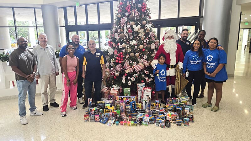 Holiday Spirit Comes Alive Through the Rotary Club of Coral Springs 6 Holiday Spirit Comes Alive Through the Rotary Club of Coral Springs