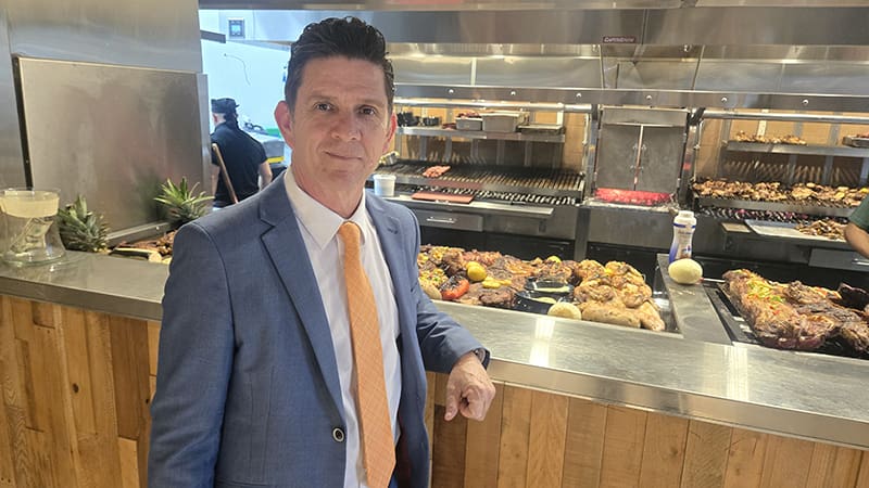 Argentinian Steakhouse ‘The Knife’ Celebrates Grand Opening at Coral Square Mall